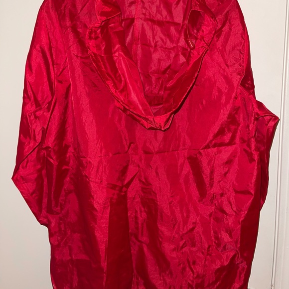 Wind breaker - Picture 2 of 2